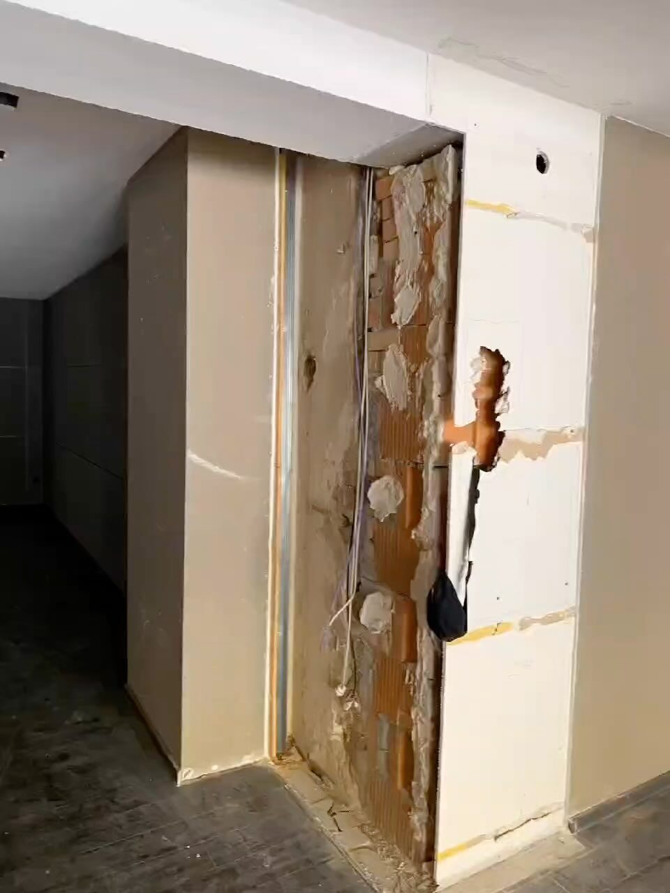 Instagram post from sherostyle2_friseur. This post is in position 15.