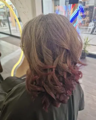 Instagram post from sherostyle2_friseur. This post is in position 12.