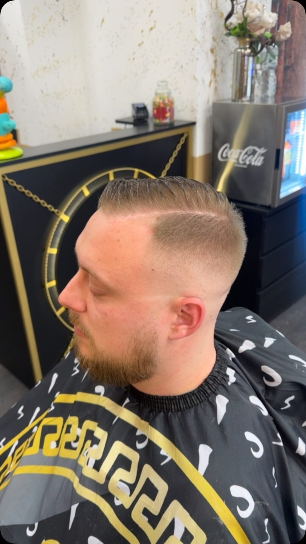 Instagram post from sherostyle2_friseur. This post is in position 7.